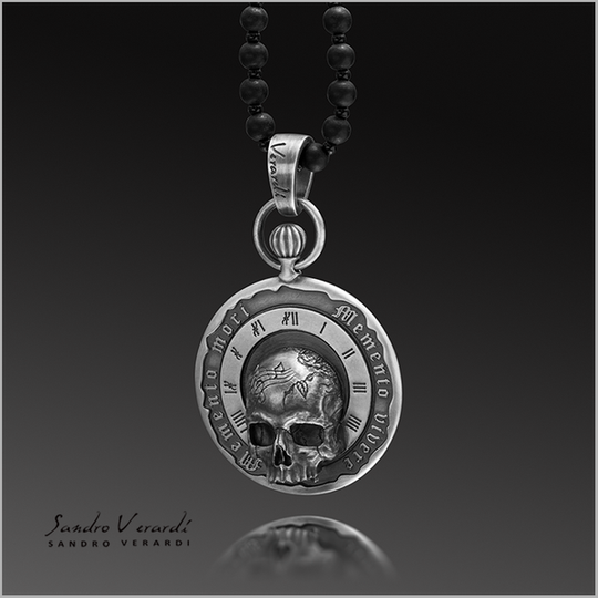 Pendant “Memento Mori” 