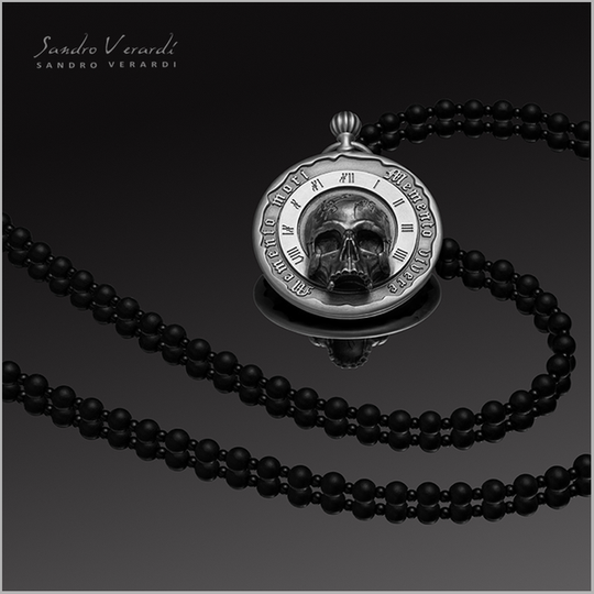 Pendant “Memento Mori” 